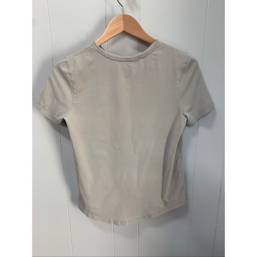 Lululemon Love Curved-Hem Crewneck T-Shirt - Picture 2 of 5